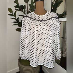 Loose black and white top